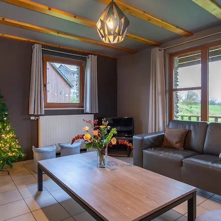 Holiday home Sainte-anne, Nature 10 Pers Houffalize